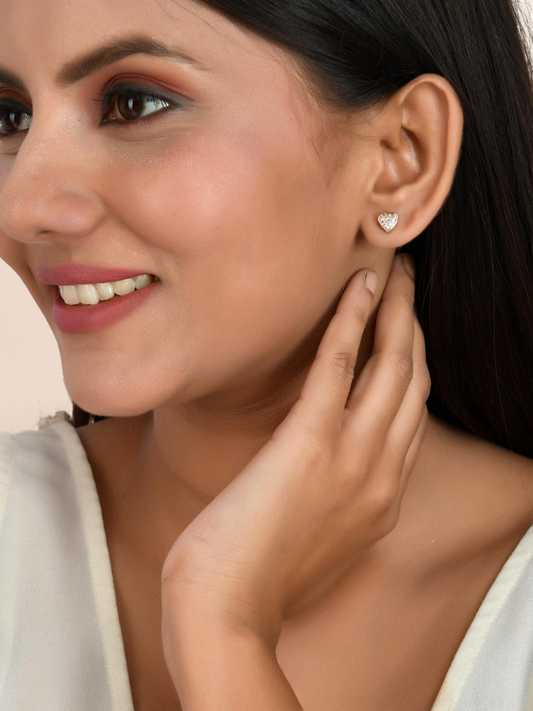 NAMAN ARTS Woman Heart Shaped Studs Earrings