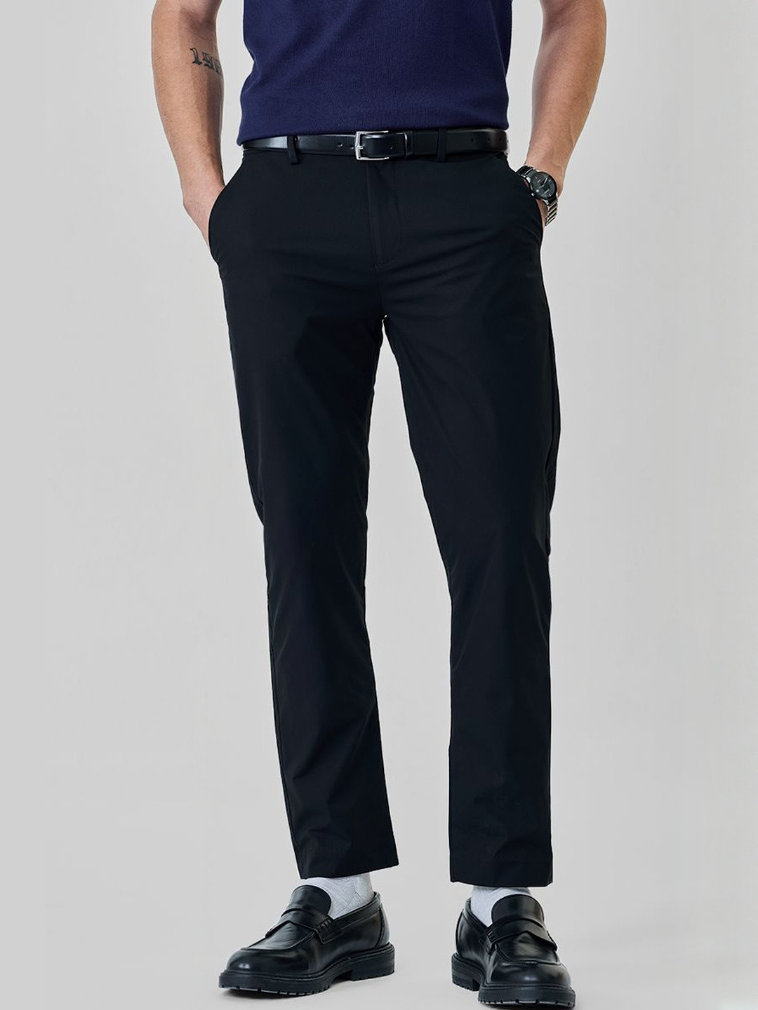 Snitch Men Mid-Rise Slim Fit Chinos Trousers With Pockets