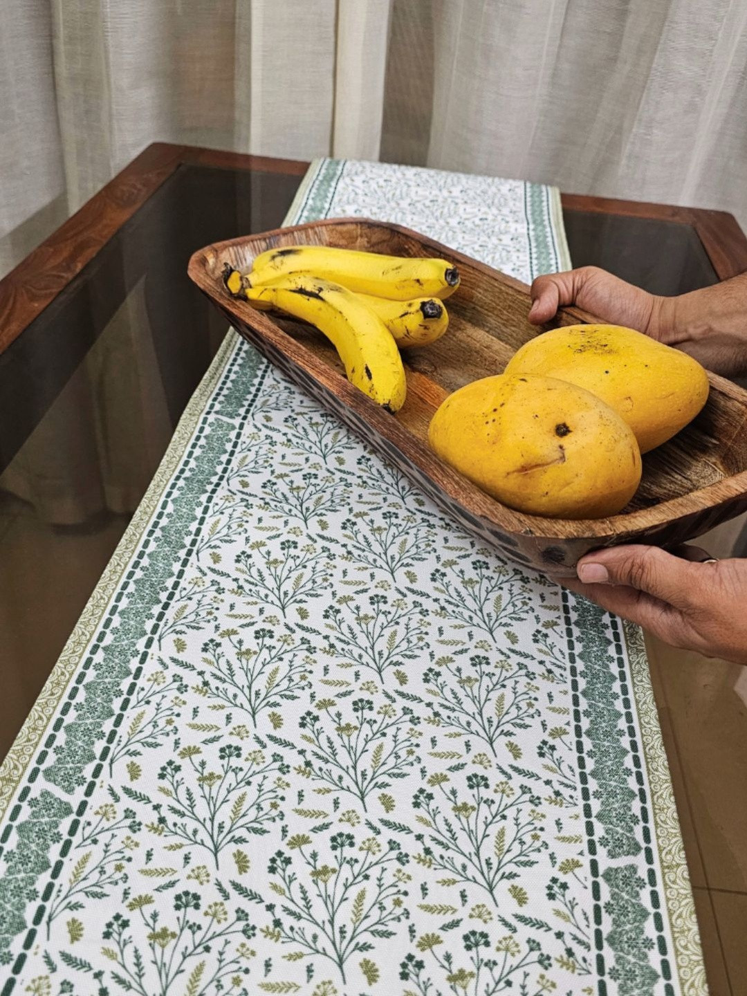 Akira Furnishings Floral Table Runners