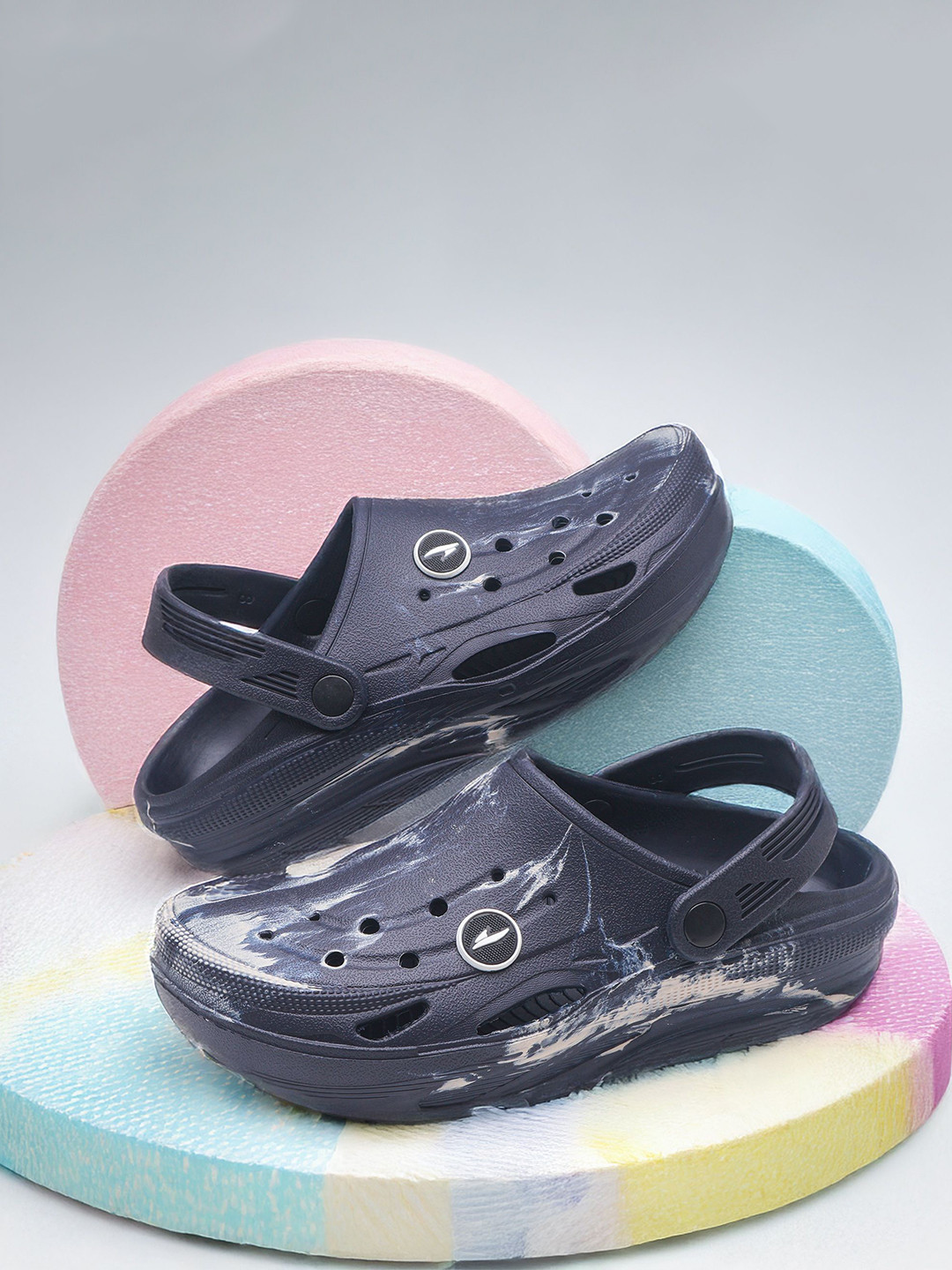 ASIAN Men Printed Clogs With Strap