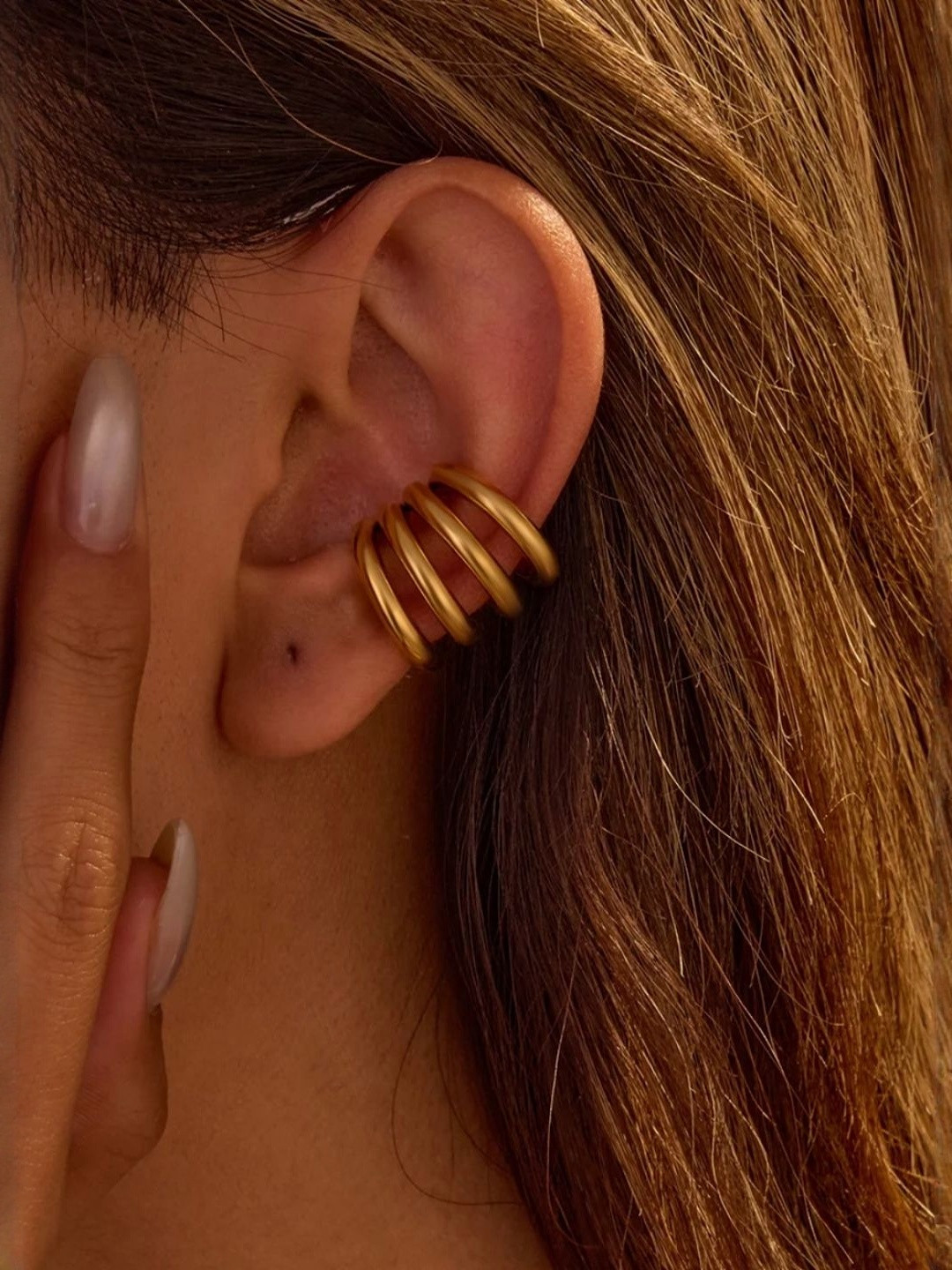 Ishhaara Women Geometric Ear Cuff Earrings