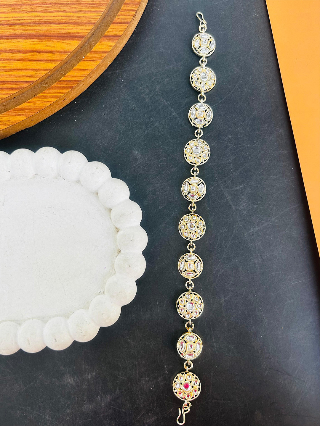 Radhya Accessories Gold-Plated Kundan Studded And Artificial Beaded Matha Patti