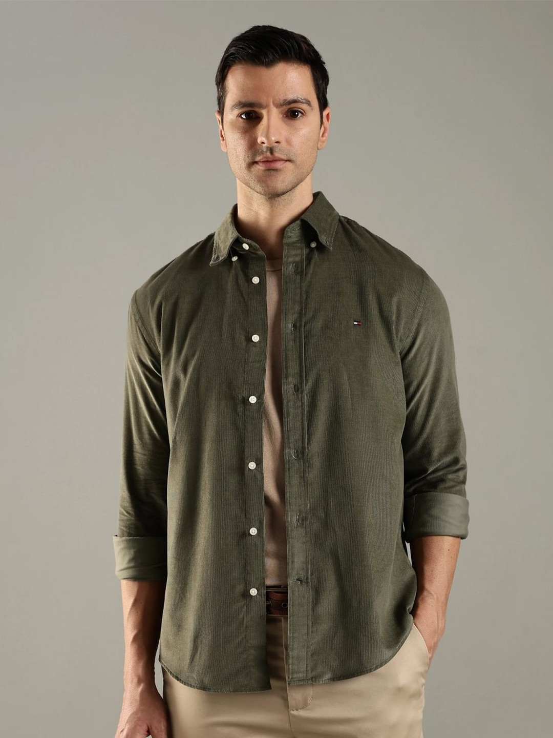 Tommy Hilfiger Regular Fit Textured Long Sleeves Cotton Corduroy Shirt