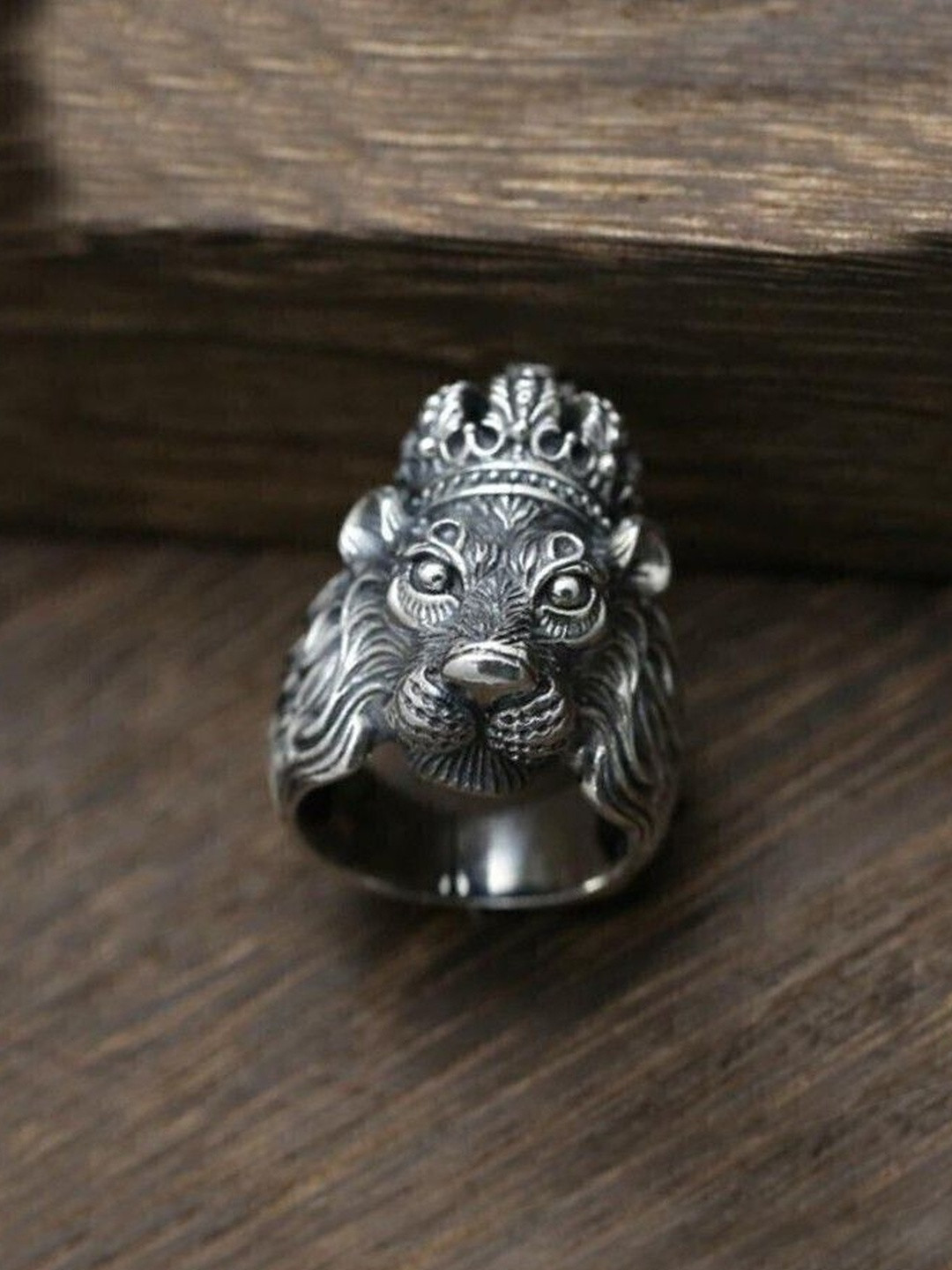 J.S ENTERPRISES Unisex Antique Finish Stainless Steel Lion-Head Finger Ring