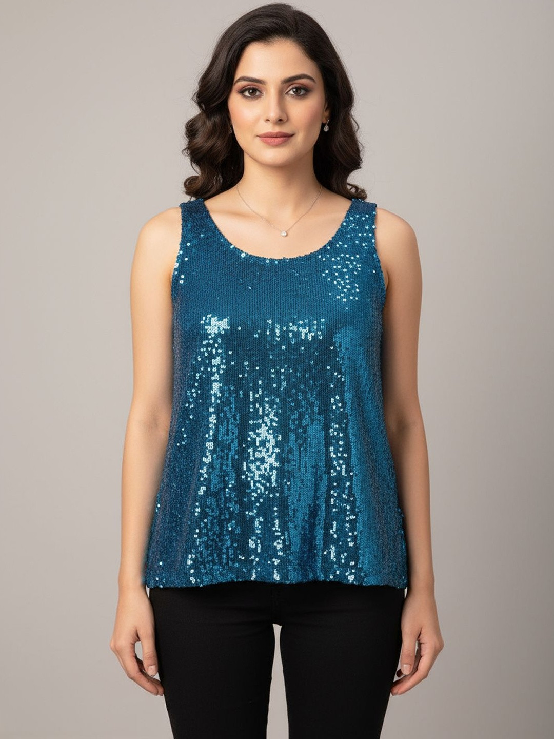 Qurvii Embellished Tank Top