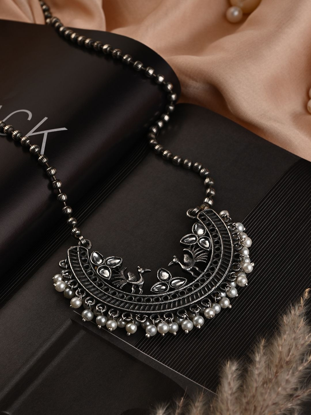 PATOLA BY VJ Women Brass Silver-Plated Oxidised Necklace