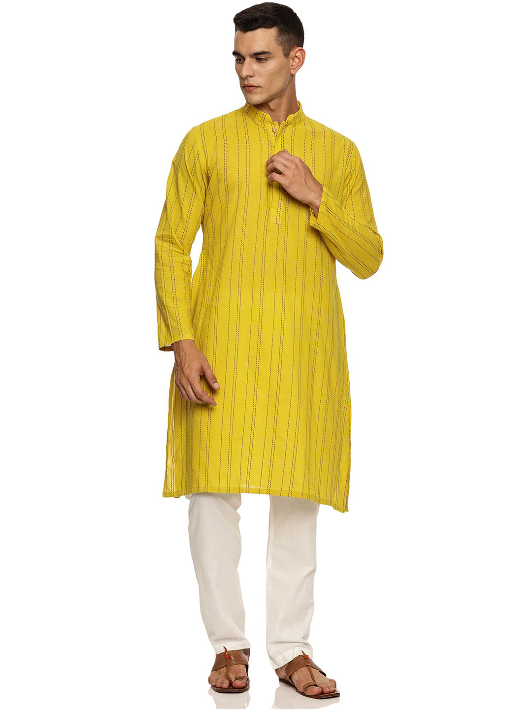 KuJee Cotton Dobby Thread Work Mandarin Collar Striped Kurta
