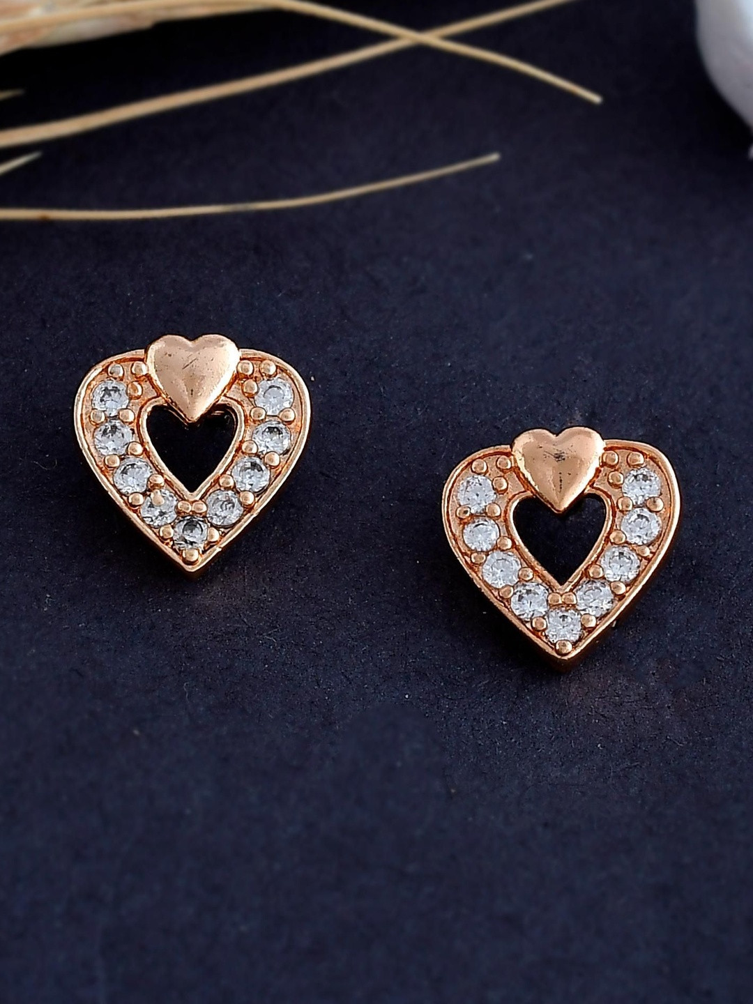 NAMAN ARTS Heart Shaped Studs Earrings