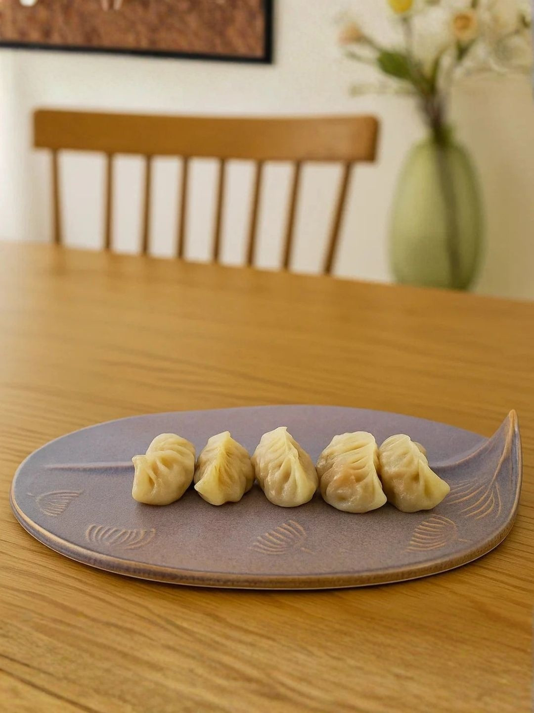 SMOKEY COCKTAIL Grey Textured Stoneware Flat Food Platter