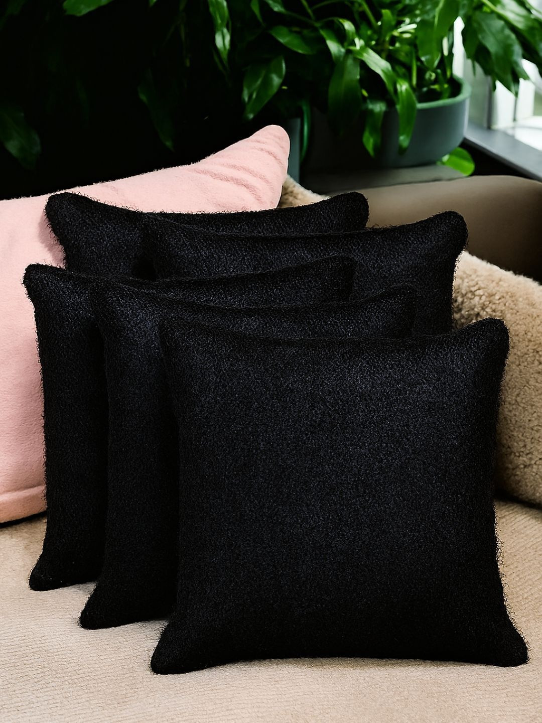 Bedbathandbliss Black 5 Pieces Textured Fur Square Cushion Covers