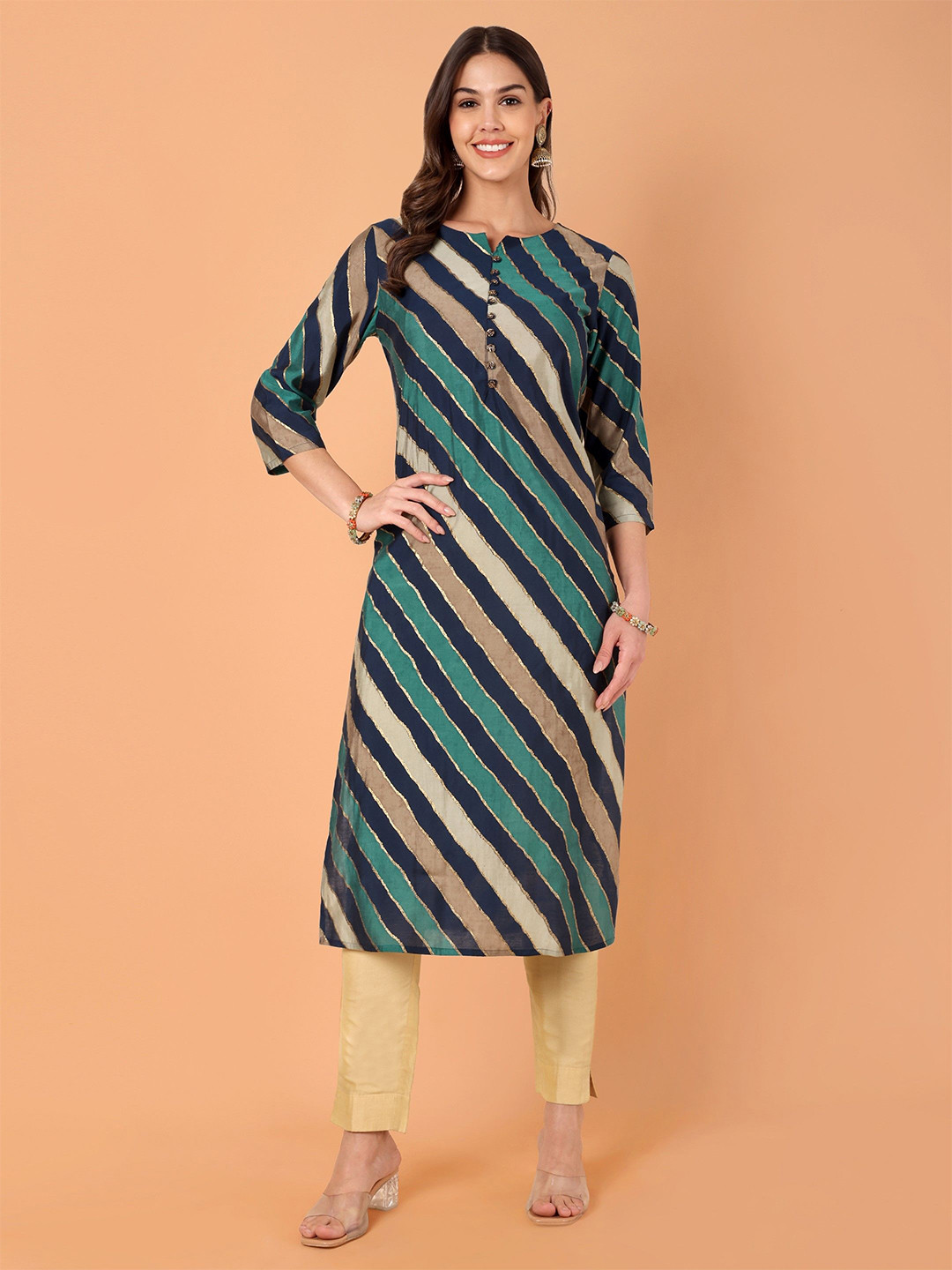 VASVI Striped Thread Work Straight Kurta