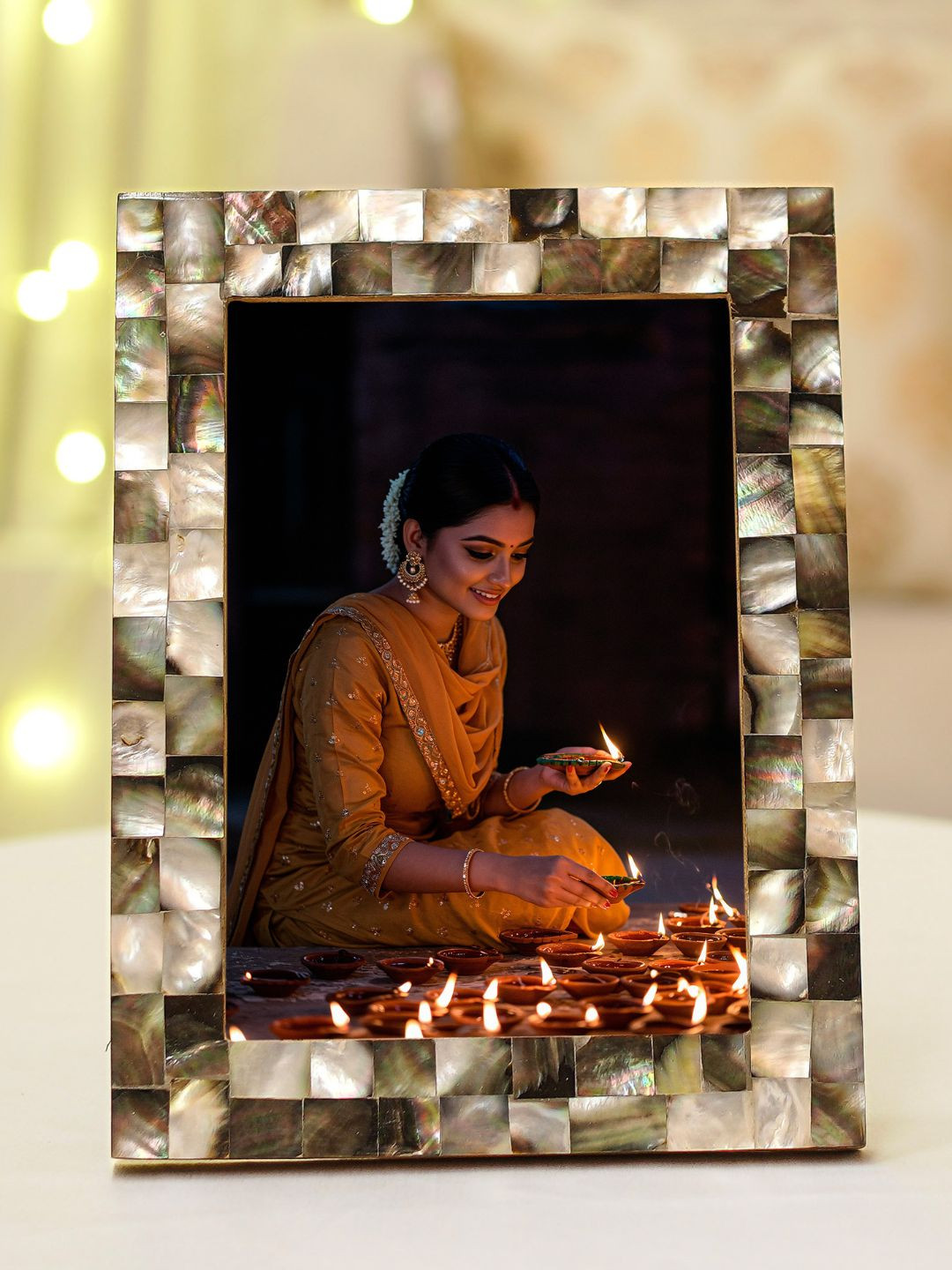 BEHOMA Black Mother of Pearl Table-Top Large Photo Frame