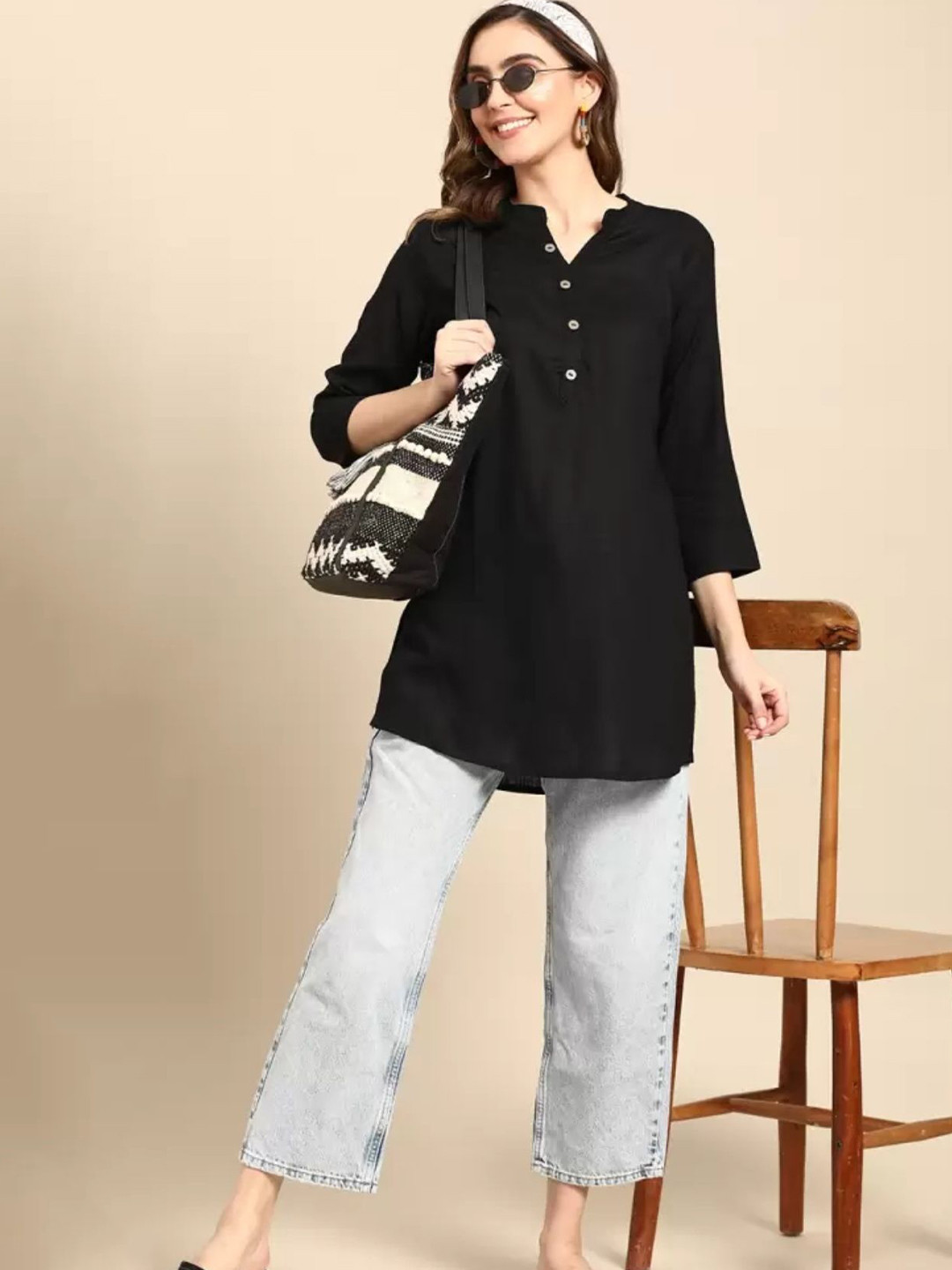 Aiza Collection Women Solid Daily Straight Kurta