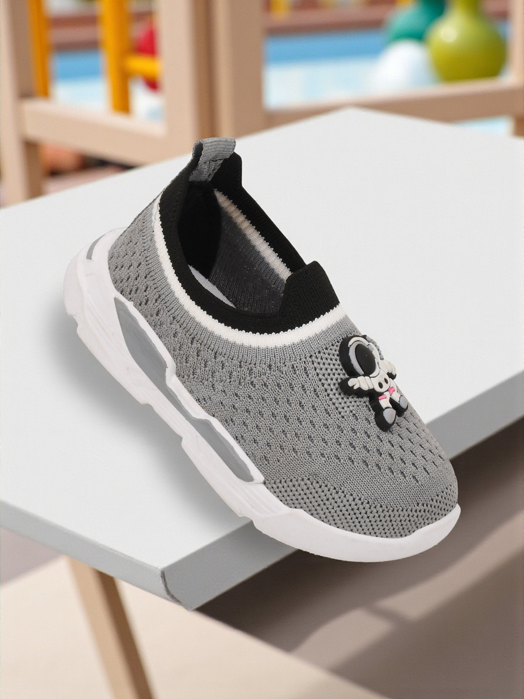 Trump Kids Astraunaut-Applique Mesh Slip-On Sneakers