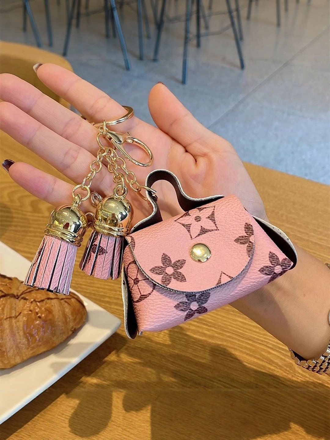 DEALSEVEN FASHION Leather Mini Purse Key Chain