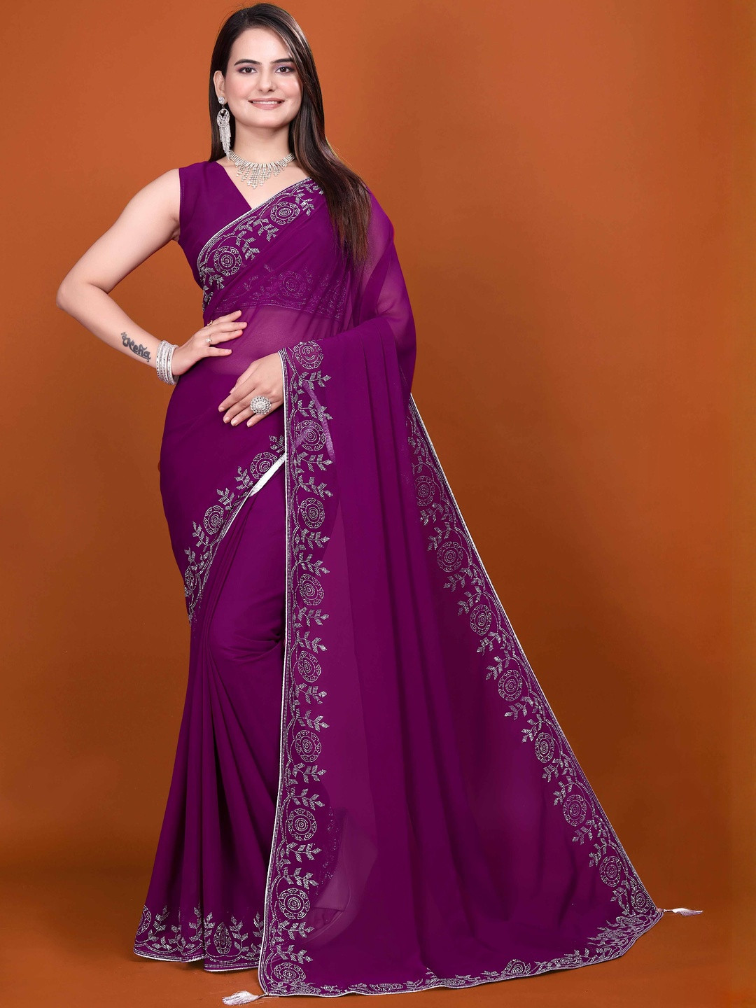 MEAVEN FEB Ethnic Pure Georgette Elegance Saree with Intricate Diamond Detailing Saree