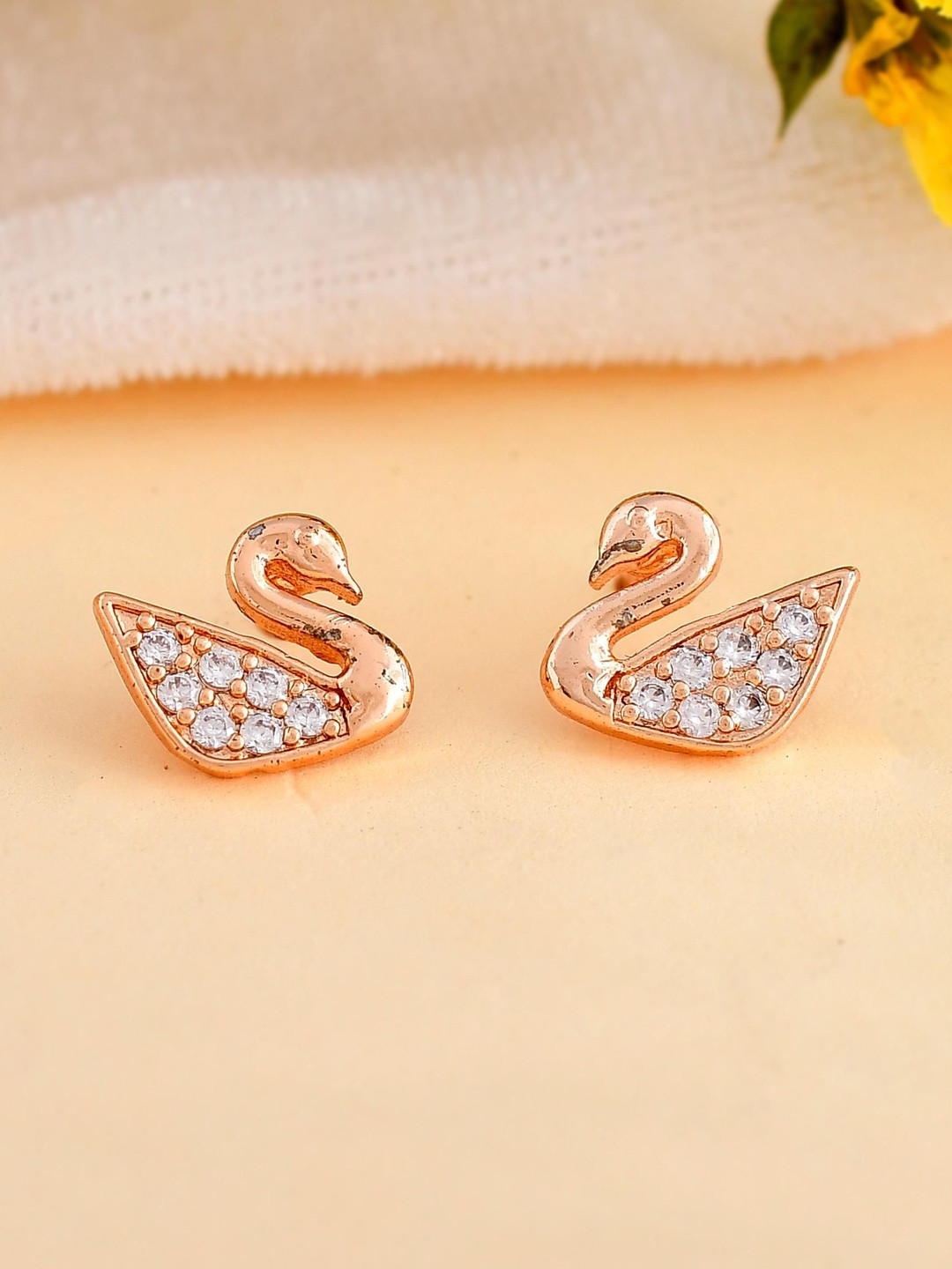 NAMAN ARTS Women Animal Shaped Studs Earrings