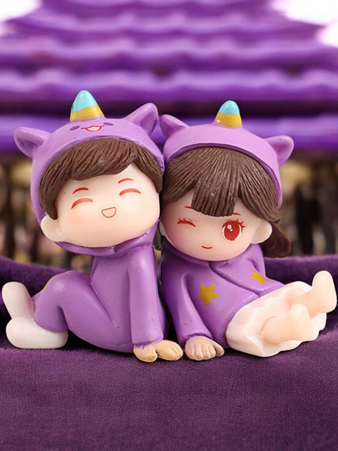 DEALSEVEN FASHION Set of 2 Couple Mini Figurine Miniature Showpiece