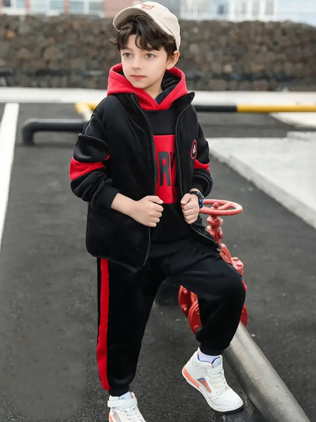 INCLUD Boys Printed Hooded Sweatshirt With Jacket & Jogger