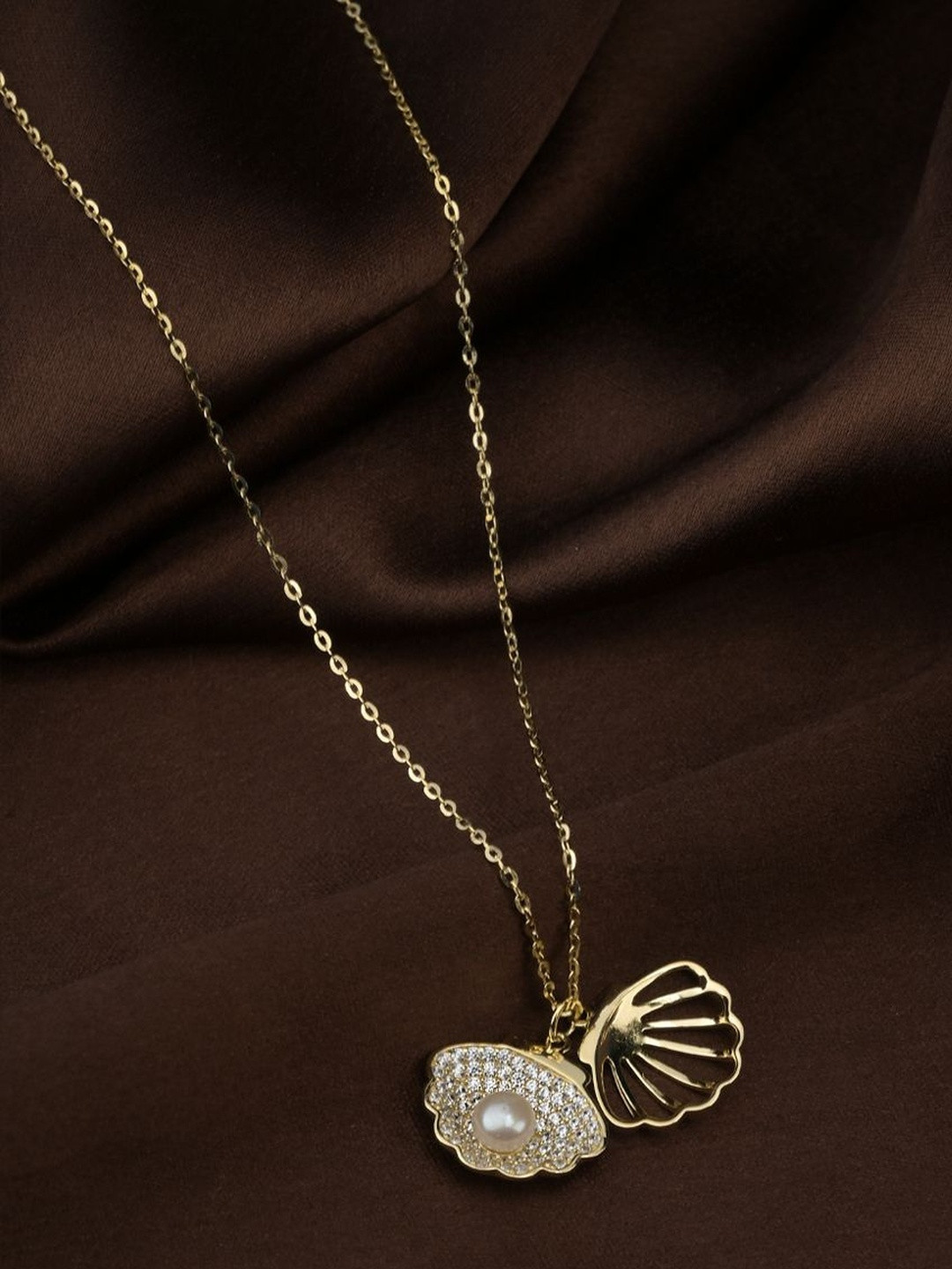 Impression jewellery Women 925 Sterling Silver Mystic Seashell Pearl Pendant Necklace