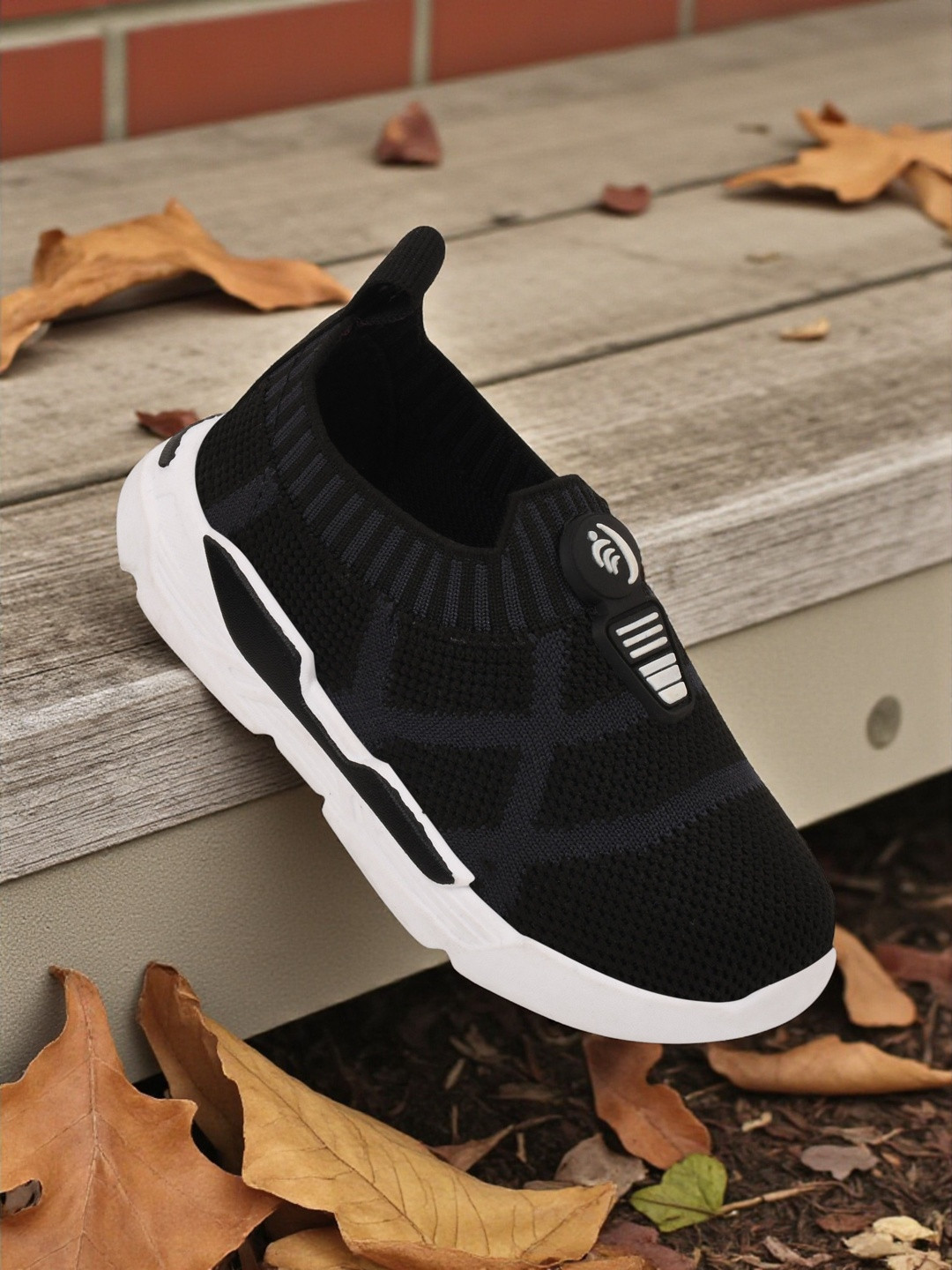 Trump Boys Textured Mesh Everyday Sneakers