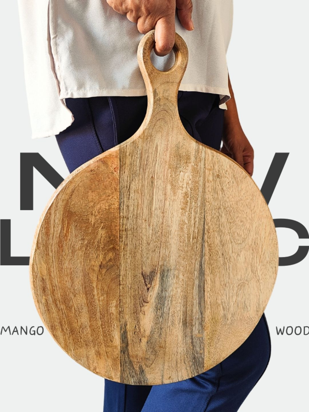 Akira Furnishings Brown Wooden Chopping Board