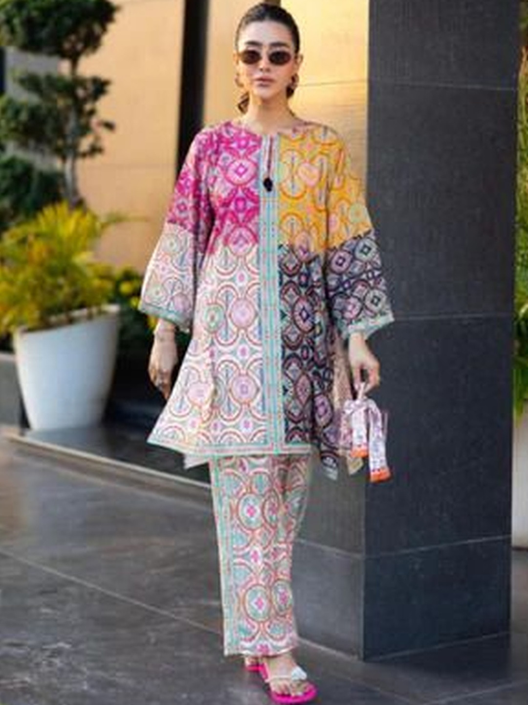 Maheshwar Printed Round Neck Long Sleeves Pure Cotton Tunic With Palazzo