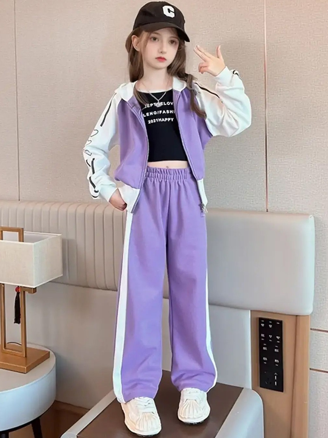 INCLUD Girls Heart Printed Hooded Zipper Jacket With Pants