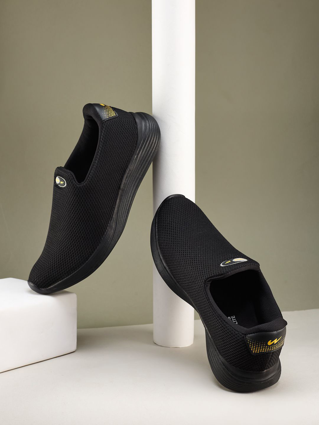 Campus COCO Men Mesh Walking Non-Marking Sports Shoes