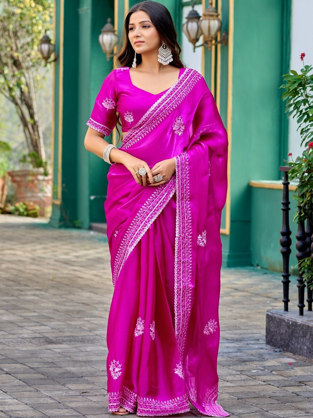 Suha Women Pink Embroidery Shimmer Poly Chiffon Saree