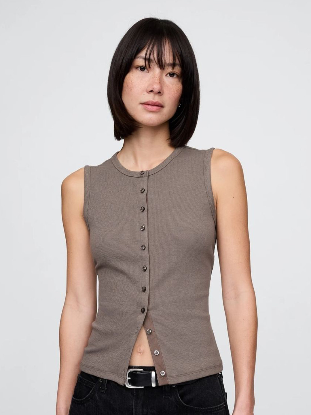 GAP Women Ribbed Slim-Fit Round Neck Sleeveless Top