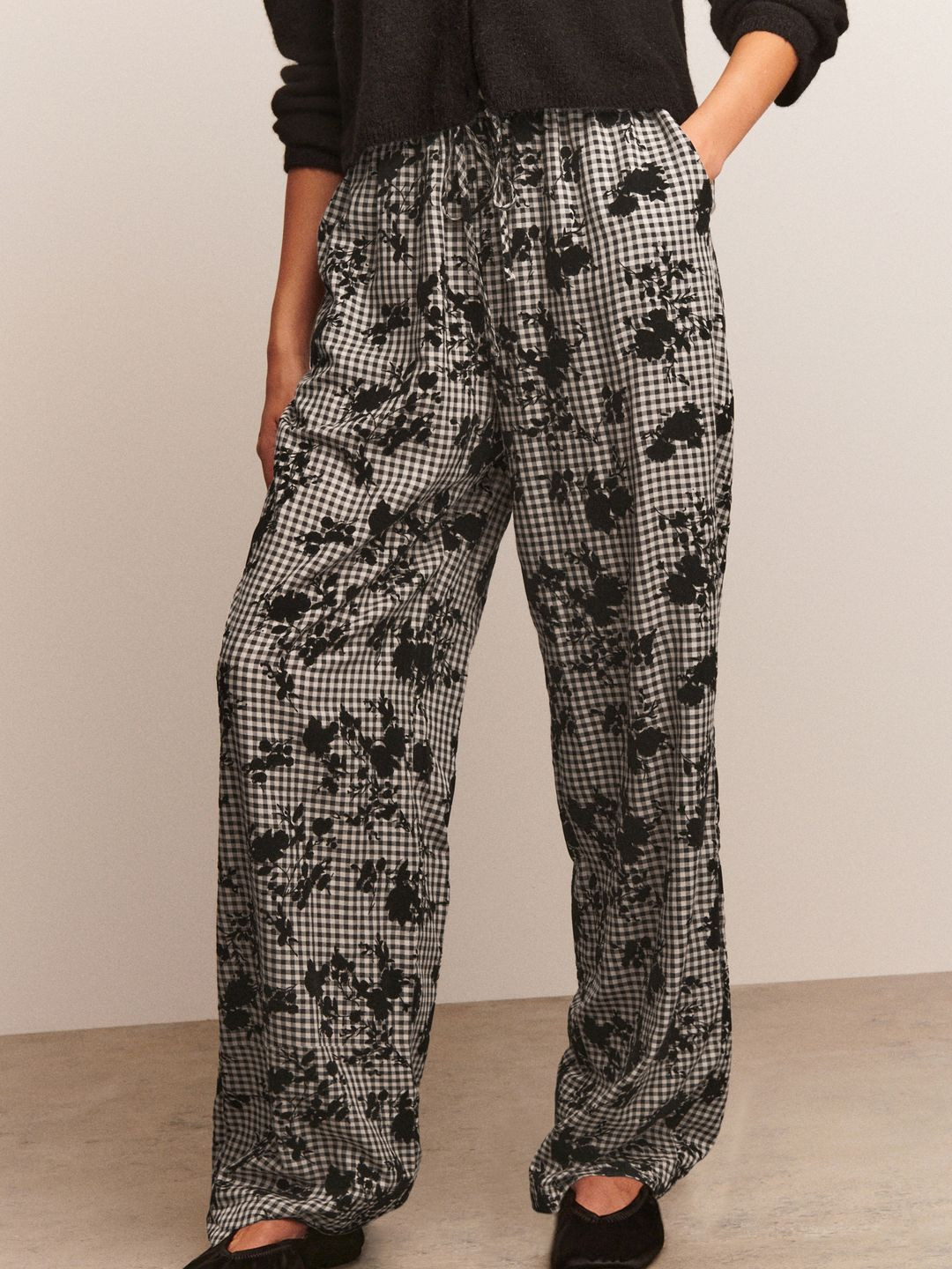NEXT Women Floral Velvet Print Checked Trousers