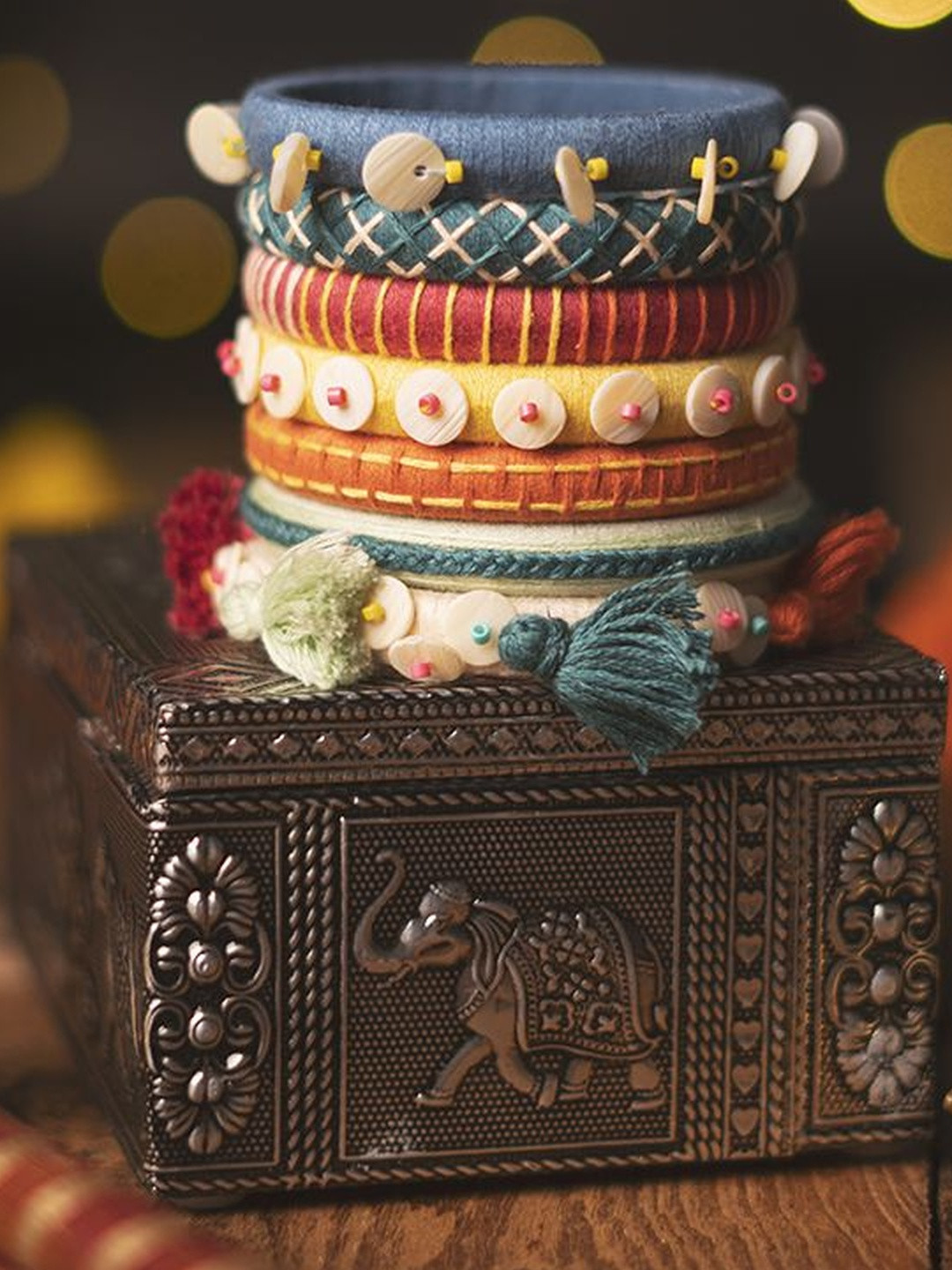 Taasha Craft Set Of 7 Thread Work Bangles