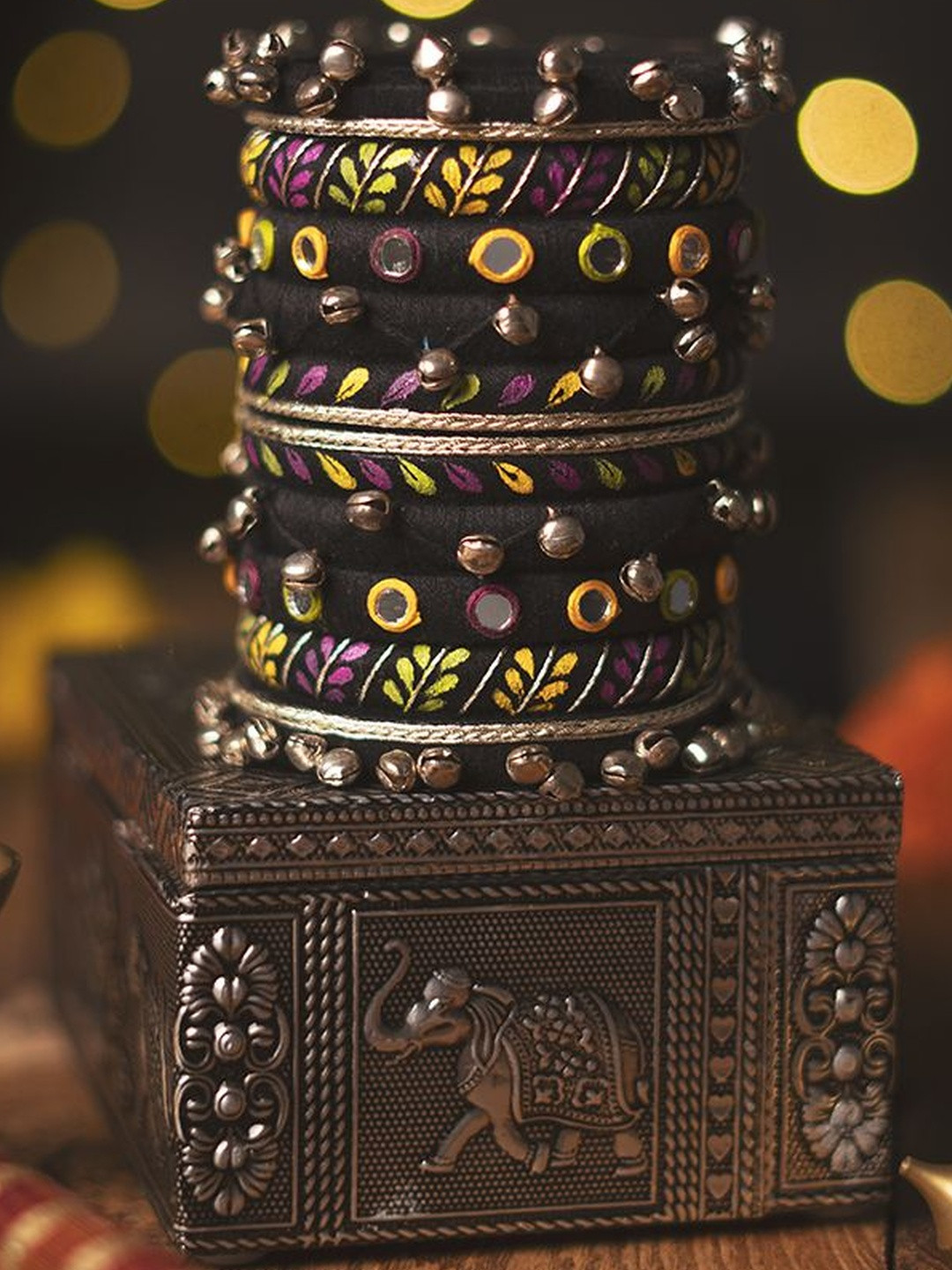 Taasha Craft Set Of 10 Mirror Work & Ghungroo Beaded Thread Bangles