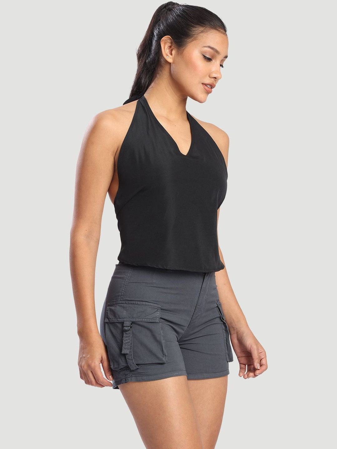 Bene Kleed Tie-Ups Halter Neck Top