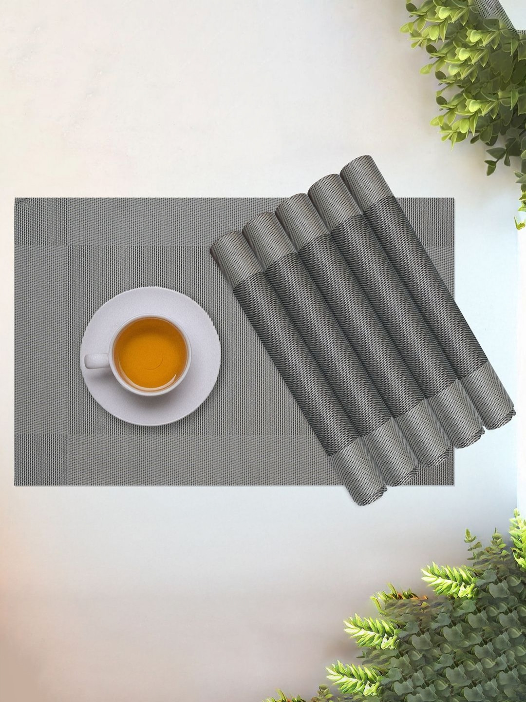 Aura Silver-Toned 6 Pieces Chatai Designed Heat-Resistant Reusable Table Placemats