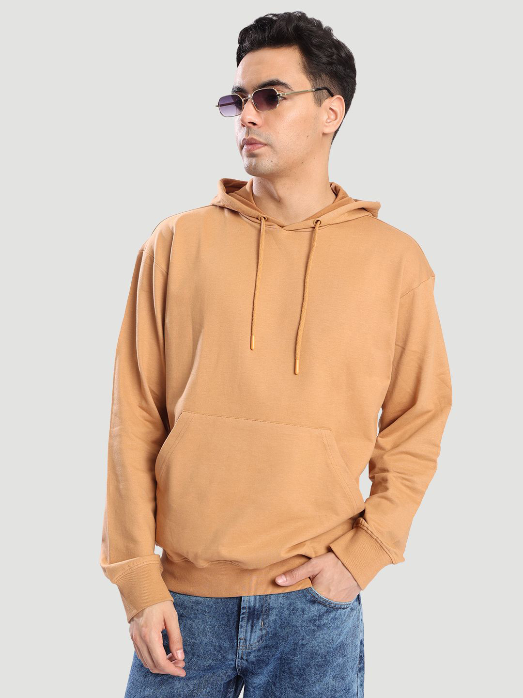Bene Kleed Men Hooded Light weight Kangroo pocket Hoodie Sweatshirt