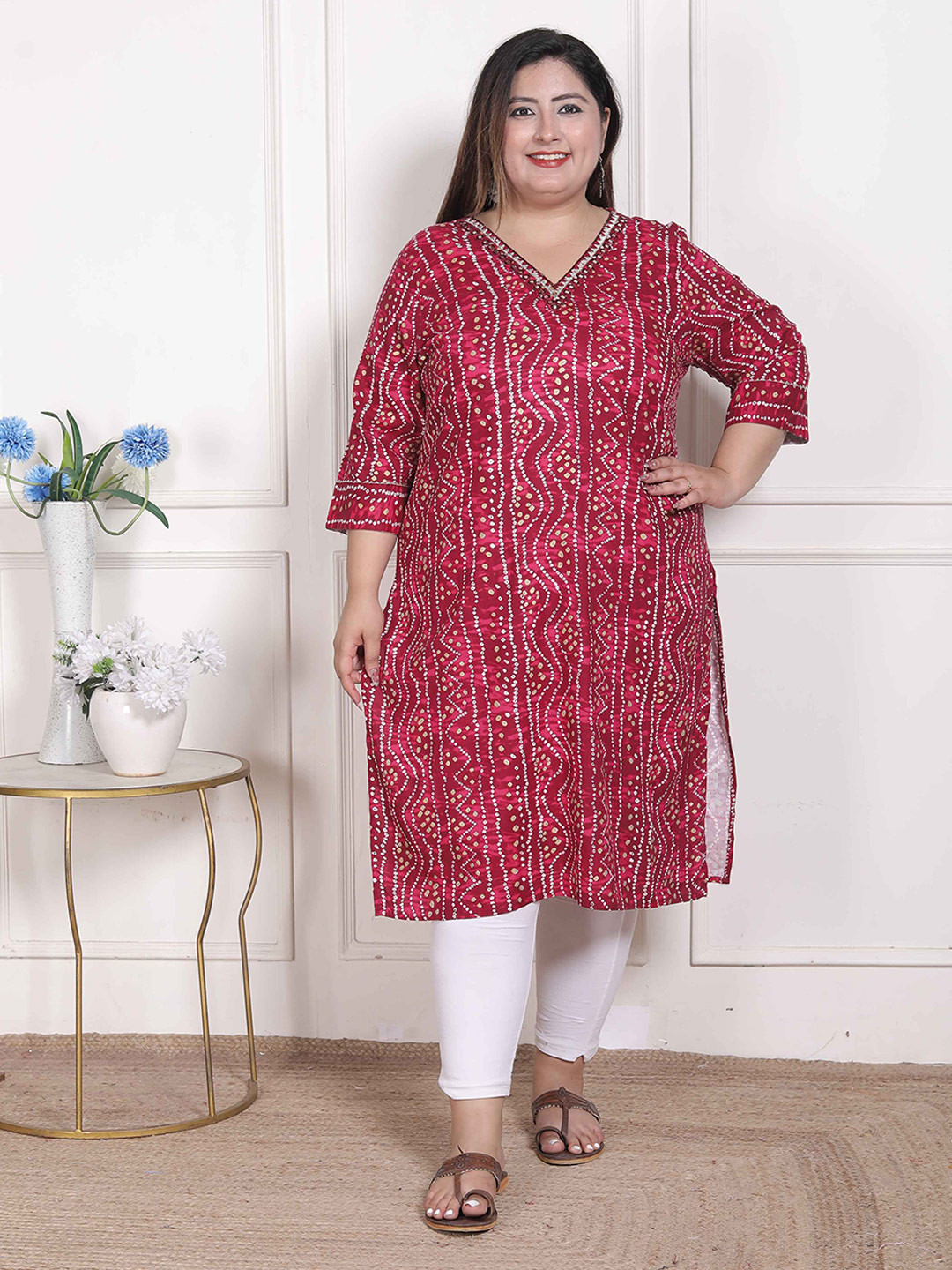 MIRAVAN Bandhani V-Neck Mirror Work Straight Kurta