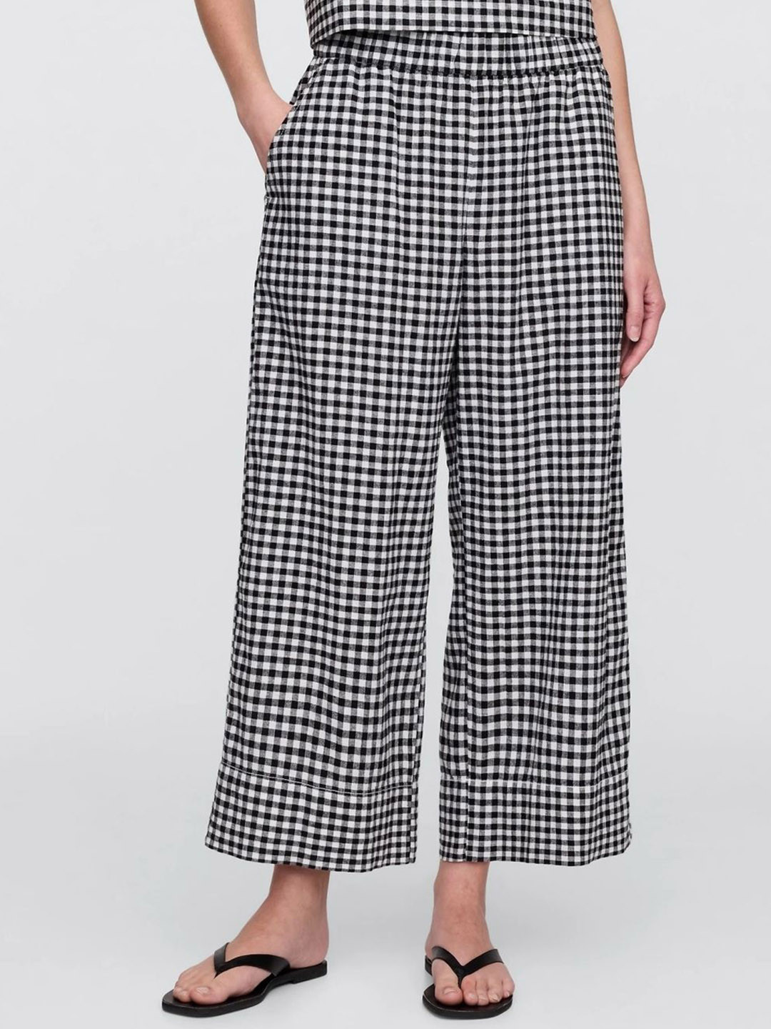 GAP Women Checked Mid-Rise Gingham Culottes Trousers