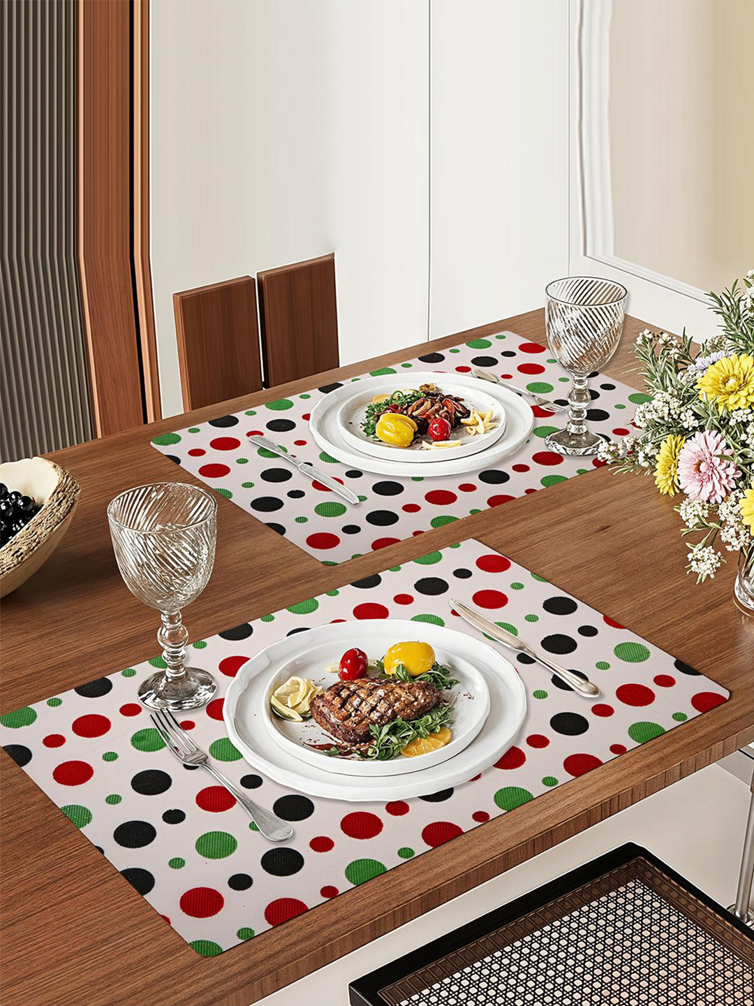 Kuber Industries White & Green 6 Pieces Dot- Printed Waterproof Reusable Table Placemats