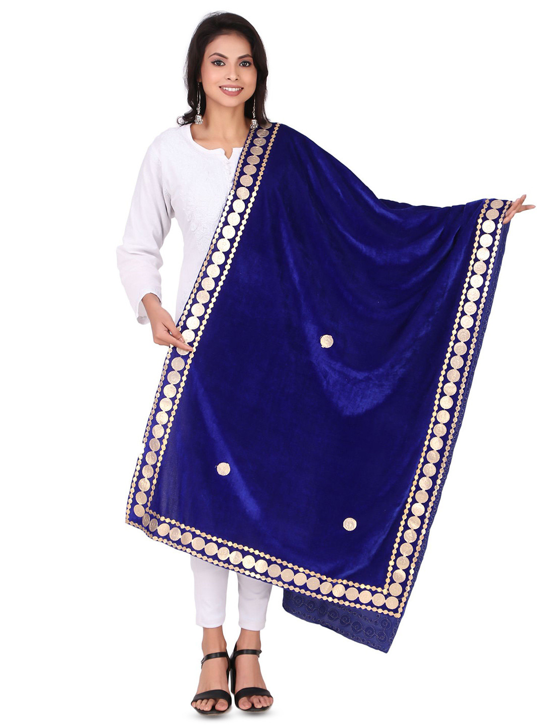 Traditions Bazaar Geometric Embroidered Gotta Patti Velvet Dupatta