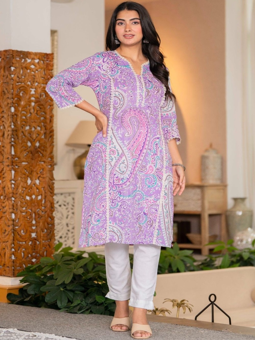 Style Heaven Women Purple Cotton Paisley Printed Lace Work Straight Causal Kurti