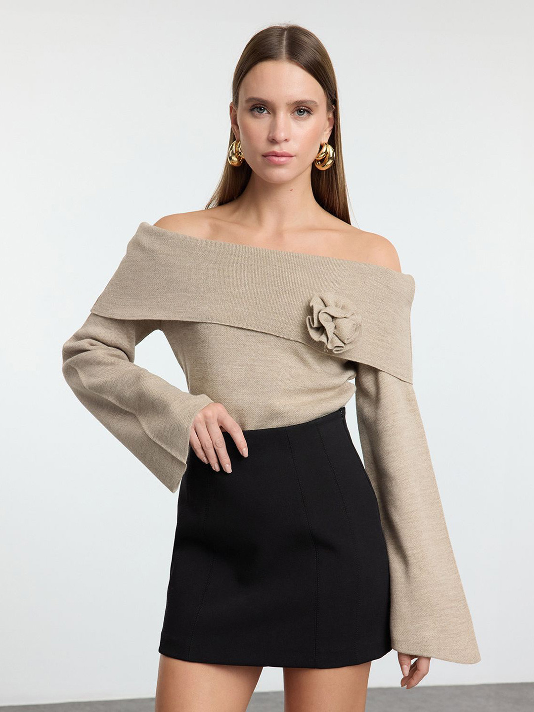 Trendyol Women Off-Shoulder Long Sleeves Pullover Sweater with Corsage Detail