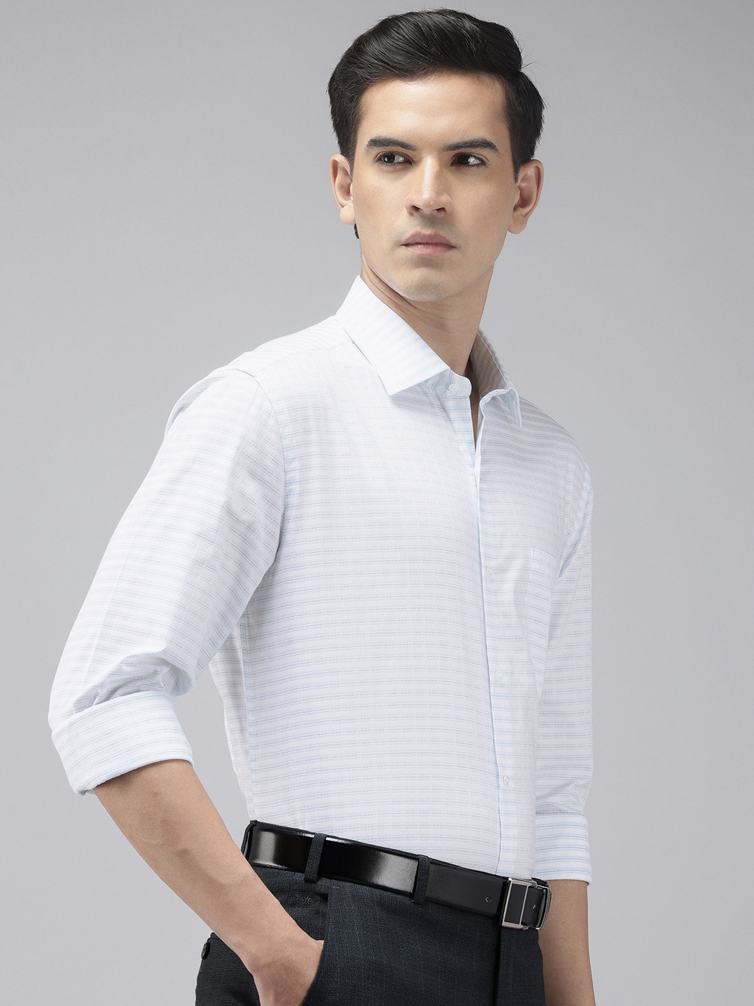 Arrow Manhattan Slim Fit Horizontal Stripes Textured Pure Cotton Formal Shirt