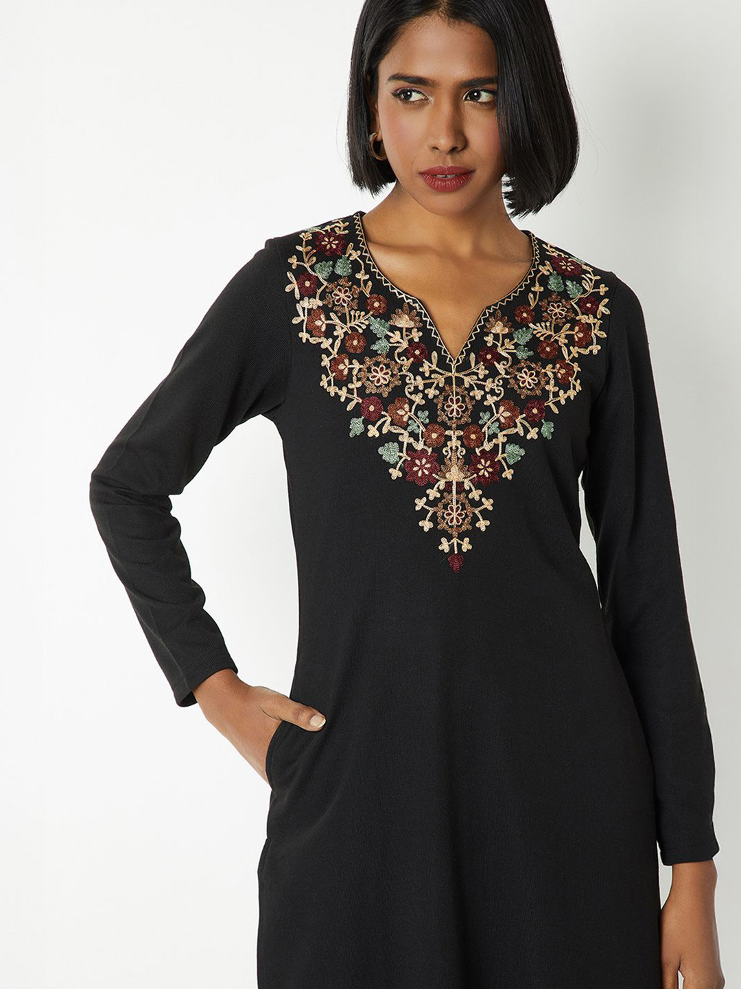 max Women Floral Embroidered Thread Work  V-Neck Long Sleeves A-Line Kurta