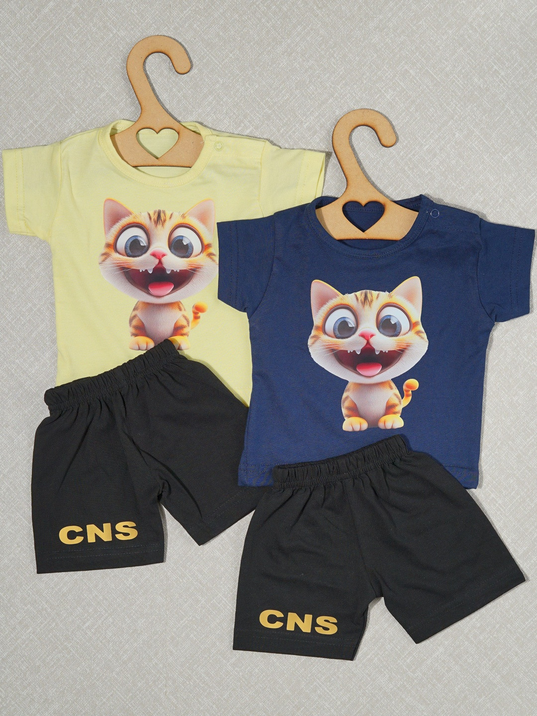 CRAZE N STITCH Boys 2 Applique T-shirt And Half Pant Clothing Set