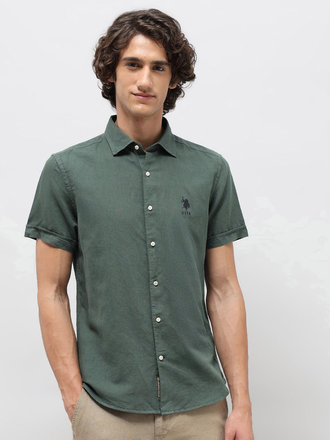 U.S. Polo Assn. Denim Co. Men Solid Spread Collar Regular Fit Casual Shirt