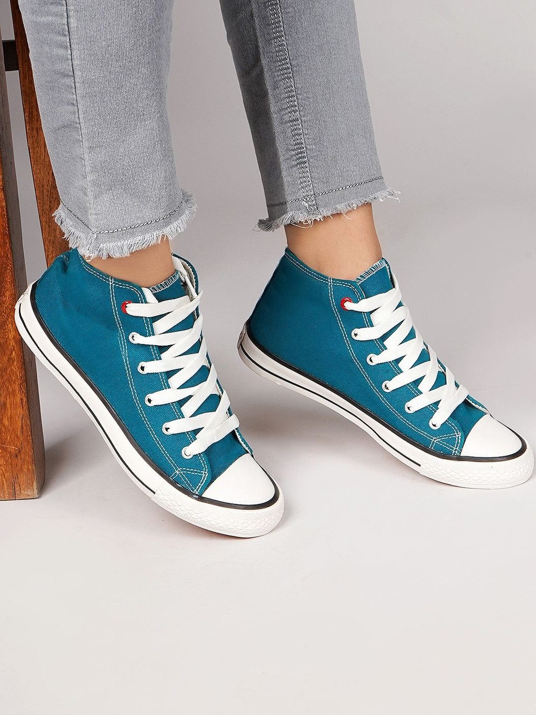 Roadster Women Sea Green Lace-Ups Sneakers