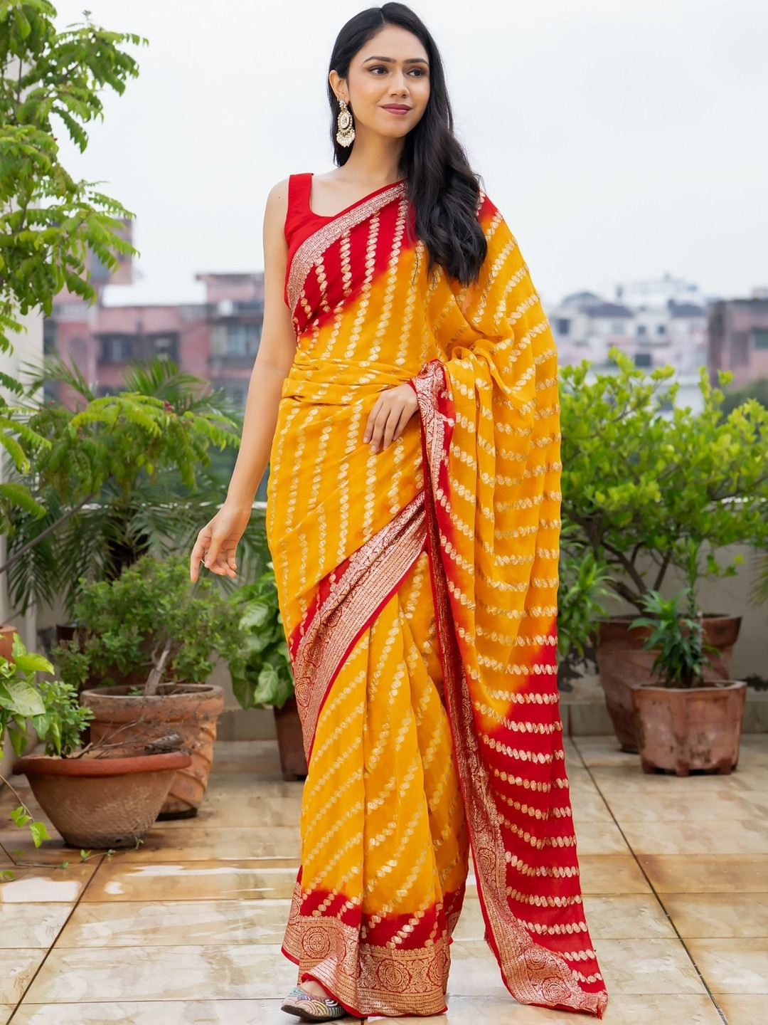 PRETTY PALLU Women Leheriya Dyed Zari Half and Half Sarees