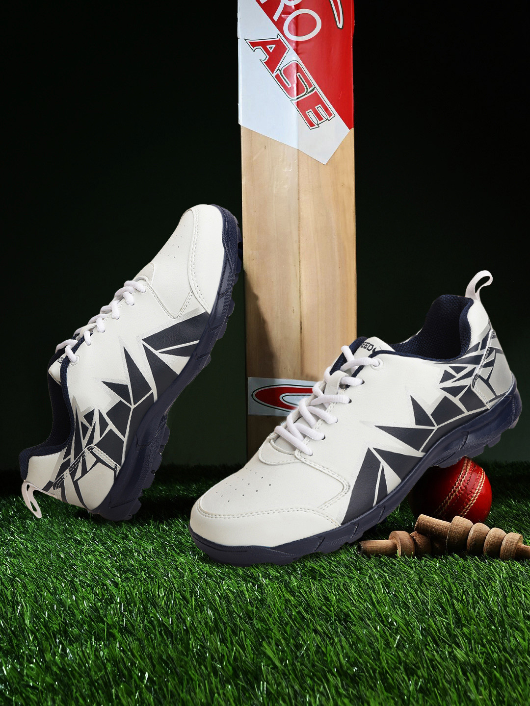 Liberty GOOGLY Men Cricket Non-Marking Shoes